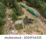 large cannons on railway platforms and a battery of anti-ship guns. The concrete fortifications were built in 1912.