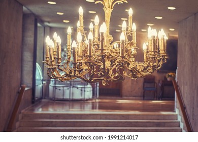 Large Chandelier In The Lobby Of A Hotel Or Theater, Close-up