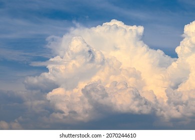 Large cumulonimbus cloud in evening