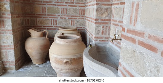 Large earthenware jars, Ufa region