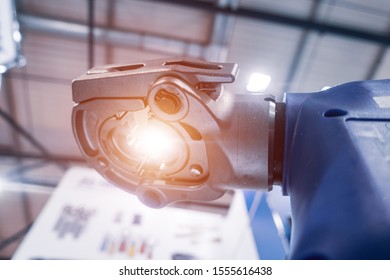 Large electrical cable crimping tool - Powered by Shutterstock