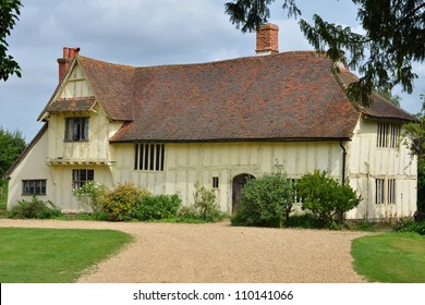 Large farmhouse at flatford