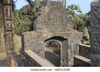  Is A Large Fort In The Town Of Vasai In The Palghar District Of Maharashtra State In The Konkan Division In India. 