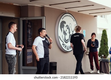 A Large Group Of Young People Came To Participate In The Contest. Photo Taken On June 17, 2022 In Gomel, Belarus