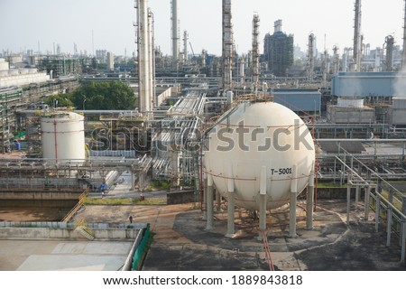 Large industrial tanks or spherical tanks for filter of petrochemical plant, oil and gas or water in refinery or power plant for industrial plant