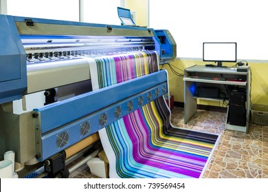 Large Inkjet Printer Working Multicolor Cmyk On Vinyl Banner With Computer Control In Printing Plant