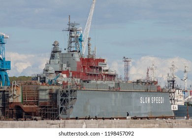 Large Landing Ship Baltic Fleet Undergoes Stock Photo 1198457092 ...