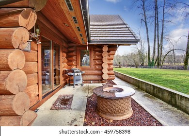 Imagenes Fotos De Stock Y Vectores Sobre Garden Log Cabin