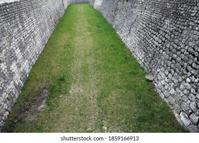 Large Large Moat With Huge Walls  For The Protection Of The City During The Medieval Period