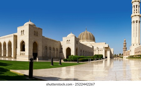 Large panoramic view of Sultan Qaboos Grand Mosque in Muscat, Oman