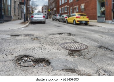 31,295 Pothole Images, Stock Photos & Vectors | Shutterstock