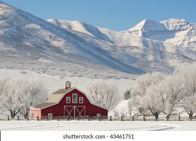 Winter Barn Images Stock Photos Vectors Shutterstock