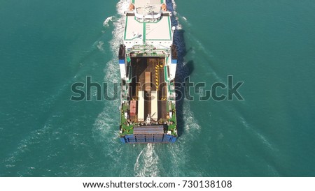 Large RoRo (Roll on/off) vessel cruising the Mediterranean sea.B Stock foto © 