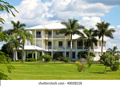 Large Tropical Beach House In Florida