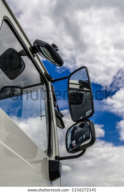 Large truck rear view\
mirrors