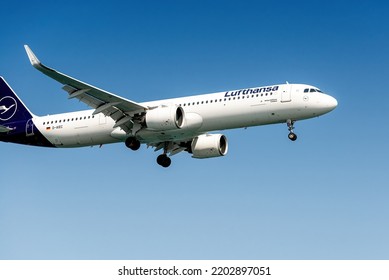 Larnaca, Cyprus - July 17, 2022: Airbus A321-271NX Of Lufthansa Airlines Landing At Glafcos Clerides Airport