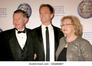 Larry Jones With Neil Patrick Harris And Frances Jones  At The 2008 World Magic Awards. Barker Hanger, Santa Monica, CA. 10-11-08