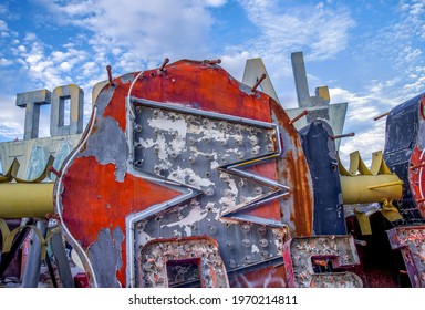 Las Vegas 4 Aug 2017 Part Of The Neon Sign Museum Collection At Sunset