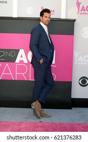 LAS VEGAS - APR 2:  Eric Decker At The Academy Of Country Music Awards 2017 At T-Mobile Arena On April 2, 2017 In Las Vegas, NV