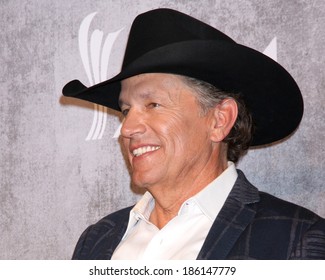 LAS VEGAS - APR 6:  George Strait At The 2014 Academy Of Country Music Awards - Arrivals At MGM Grand Garden Arena On April 6, 2014 In Las Vegas, NV