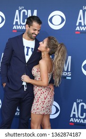 LAS VEGAS - APR 7:  Eric Decker, Jessie James Decker At The 54th Academy Of Country Music Awards At The MGM Grand Garden Arena On April 7, 2019 In Las Vegas, NV