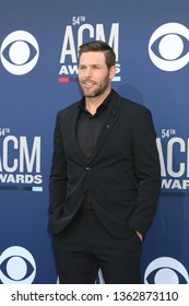 LAS VEGAS - APR 7:  Mike Fisher At The 54th Academy Of Country Music Awards At The MGM Grand Garden Arena On April 7, 2019 In Las Vegas, NV