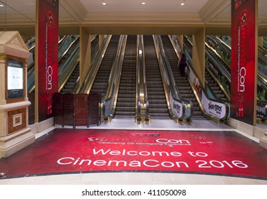 LAS VEGAS - April 13 : The CinemaCon Show At The Caesars Palace In Las Vegas On April 13 2016. CinemaCon Is The Official Convention Of The National Association Of Theatre Owners.