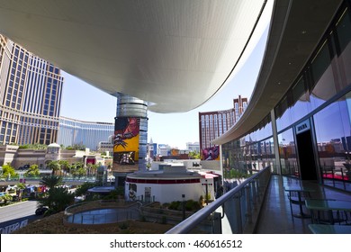 Las Vegas - Circa July 2016: View Of The Strip From The Fashion Show Mall I