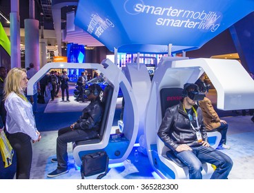 510 Virtual reality booth Images, Stock Photos & Vectors | Shutterstock