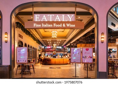 Las Vegas, JAN 21, 2021 - Interior View Of The Eataly Park MGM