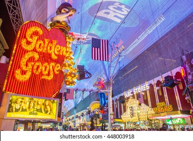 LAS VEGAS - JULY 04 : The Fremont Street Experience On July 04 , 2016 In Las Vegas, Nevada. The Fremont Street Experience Is A Pedestrian Mall And Attraction In Downtown Las Vegas 