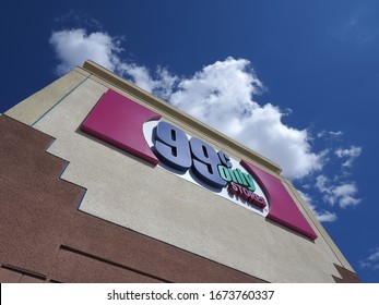 Las Vegas, MAR 1, 2020 - Exterior View Of The 99 Cents Only Stores