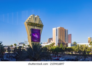 Las Vegas, MAY 13 2022 - Sunny View Of The Sign Of Westgate Las Vegas Resort And Casino