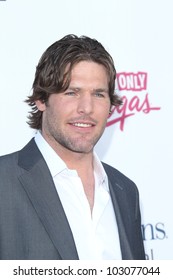 LAS VEGAS - MAY 20:  Mike Fisher Arrives At The 2012 Billboard Awards At MGM Garden Arena On May 20, 2012 In Las Vegas, NV