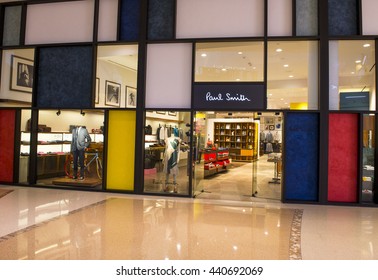 LAS VEGAS - MAY 21 : Exterior of a Paul Smith store in Las Vegas strip on May 21, 2016. Paul Smith is a British designer with more than 300 shops worldwide.