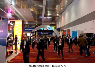 LAS VEGAS, NEVADA - January 9, 2020: People Walking Between Sessions In The Hallways At The Annual Consumer Electronics Show