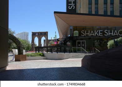 Las Vegas, Nevada / United States - May 27, 2020: This Shake Shack Restaurant On The Las Vegas Strip Is Closed During Lock Down. 