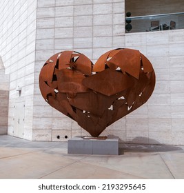 Las Vegas, Nevada, USA - August 8, 2022: Street Art On Las Vegas Boulevard In Front Of The Fashion Show Mall.