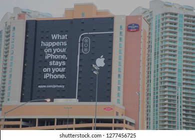 268 Iphone billboard Images, Stock Photos & Vectors | Shutterstock