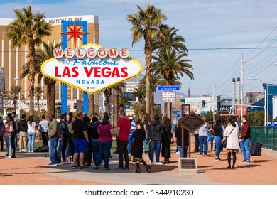 Las Vegas, Nevada/USA - FEB 12, 2019: A Crowd Of Tourists Stand In Line For Photos At The Welcome To Fabulous Las Vegas Sign