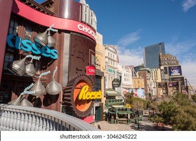 Las Vegas, NV / USA - March 9, 2017: View Of The Famous New York New York Hotel And Casino On The Las Vegas Strip, With The Hershey Store In The Foreground,