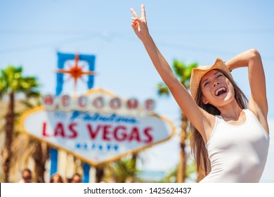 Las Vegas Sign USA Vacation Fun American Tourist Cowgirl Woman On Road Trip Travel Screaming Of Joy With Cowboy Hat On The Strip. Welcome To Fabulous Las Vegas, Nevada, Summer Adventure.