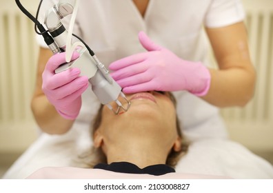 Laser Treatment,Cosmetic Laser Dermatology ,dermatologist Offices,laser Technology 