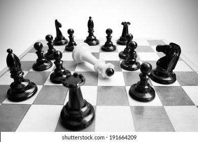 8,742 Chess lose Images, Stock Photos & Vectors | Shutterstock