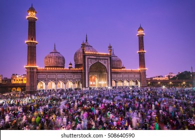 Last Friday before Eid.

A long exposure shot as people gather at the famous Jama Masjid in New Delhi, as they celebrate the last Friday before Eid. The evening is named "Shaam-E-Alvida Jumma". 

