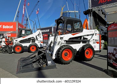 Bobcat Equipment Images Stock Photos Vectors Shutterstock