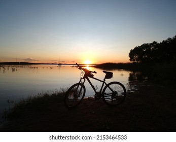 Late Afternoon Pedal Adventure On The Paraná River