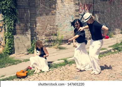 Latin street dancer Cuba