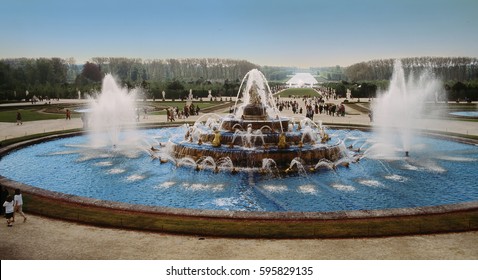 Latona Fountain, Versailles, Paris 2016. The Fountain Was Designed By Architet André Le Nôtre, By 2012 The Gardens Of Versailles Are UNESCO World Heritage.