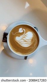 Latte Art Swan Medium Cappuccino